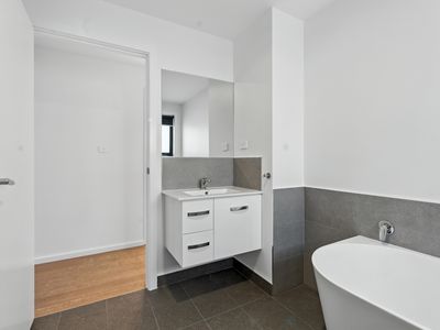 28 Deavan Drive, Shorewell Park