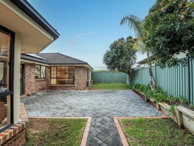 14 Dundonald Road, Hamlyn Terrace