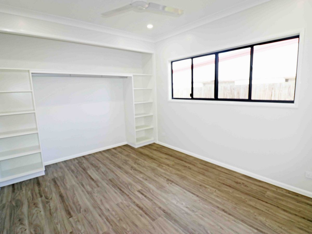 1 / 4 Canopus Circ, Atherton