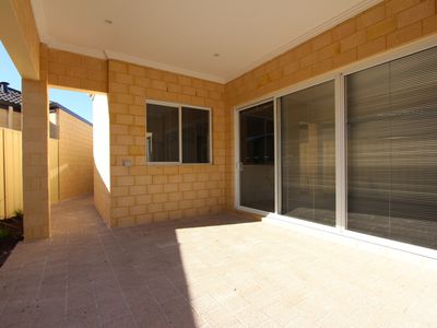 22C Emsworth Way, Balga