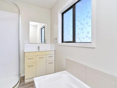 1 / 138 Kerrs Road, Avonside