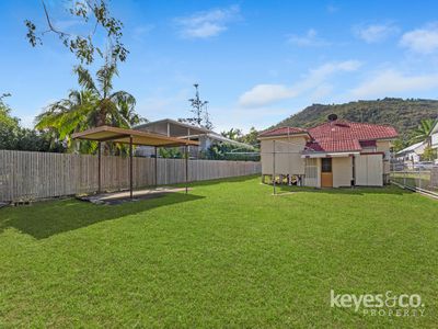 18 Lamington Road, West End