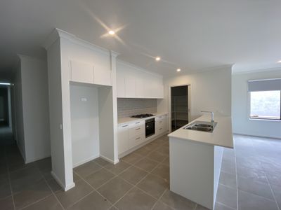 7B Logan Street, Hamlyn Heights