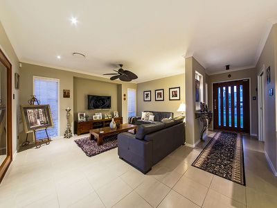 12 Foxwood Cct, Wakerley
