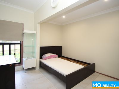 12B Metella Road, Toongabbie