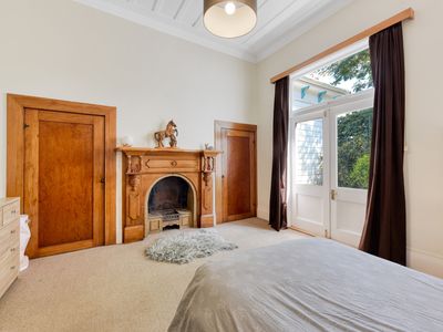 77 Whitby Road, Wakefield