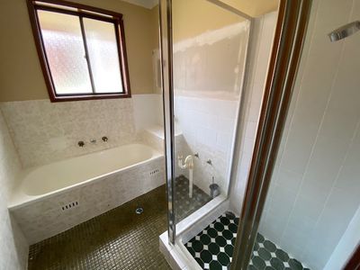 10 Oakborne Rd , Casula