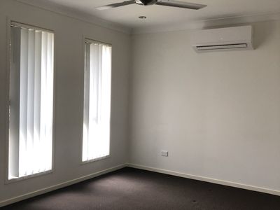 24 Goldenwood Crescent, Fernvale