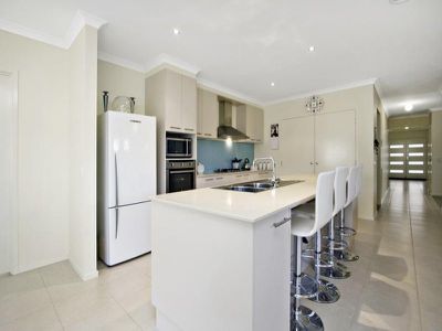 19 Rathlin Avenue, Junortoun