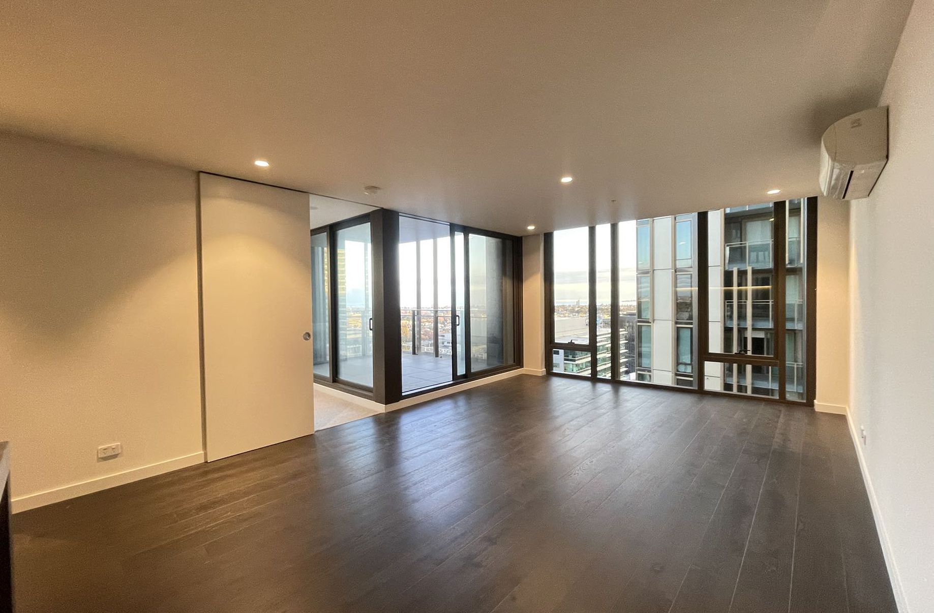 2206B / 58-66 Dorcas Street, Southbank