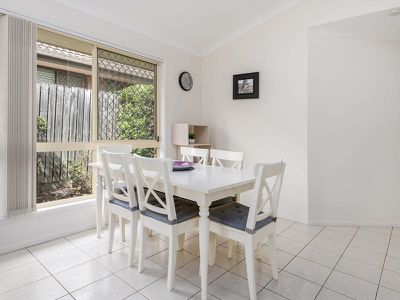 26 Clarendon Cct, Forest Lake