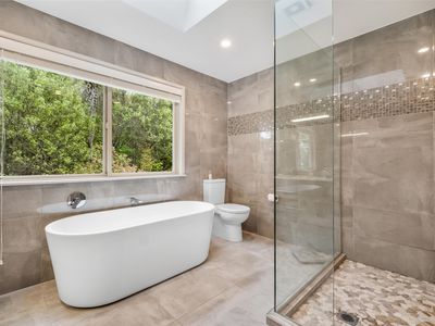 5 Thomas Hunter Lane, Greenhithe