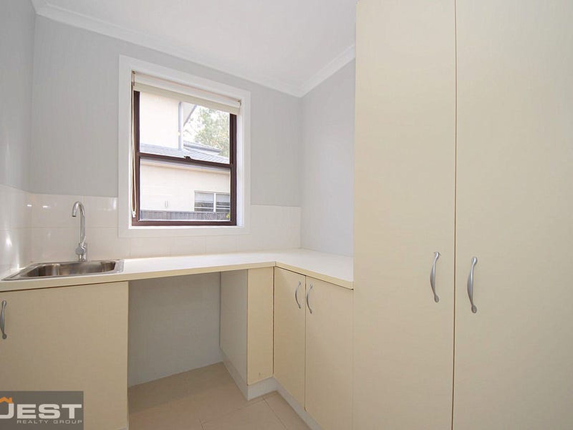 11 Kathleen Parade, Picnic Point