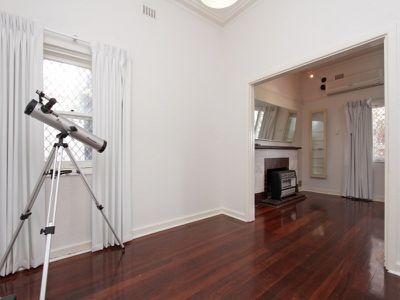 95 Lake Monger Drive, Wembley