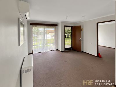 13 Shalom Place, Horsham