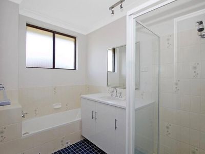 2 Hinton Street, Wollongong
