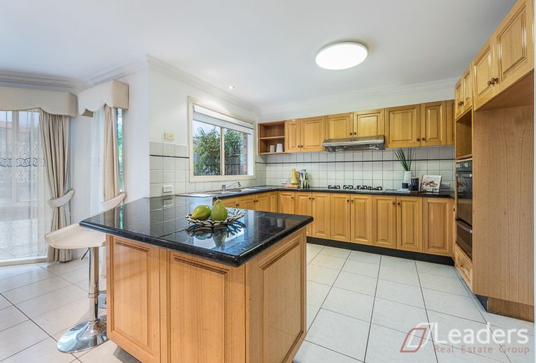 5 Don Eva Court, Rowville