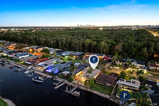 113 Columbus Drive, Hollywell
