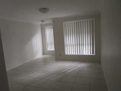 8 / 5 Vlatko Drive, West Hoxton