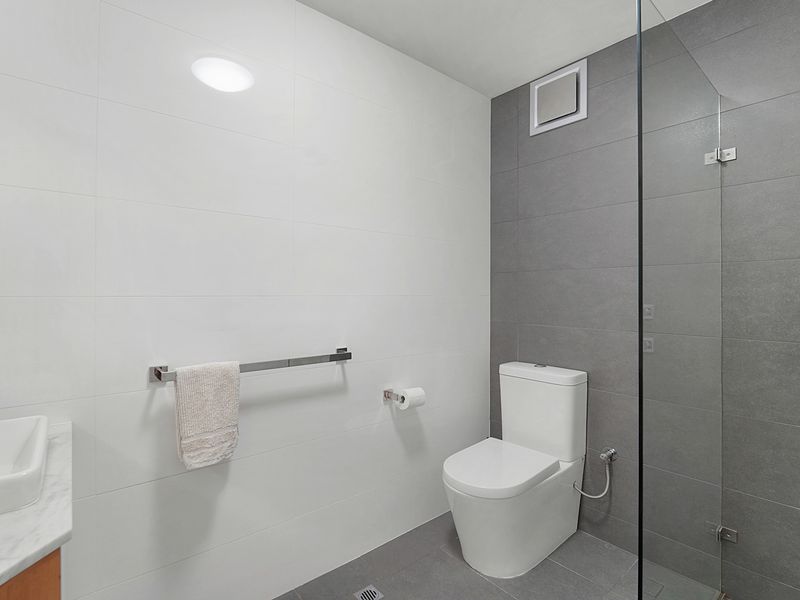 1 / 75 Dover Road, Scarborough