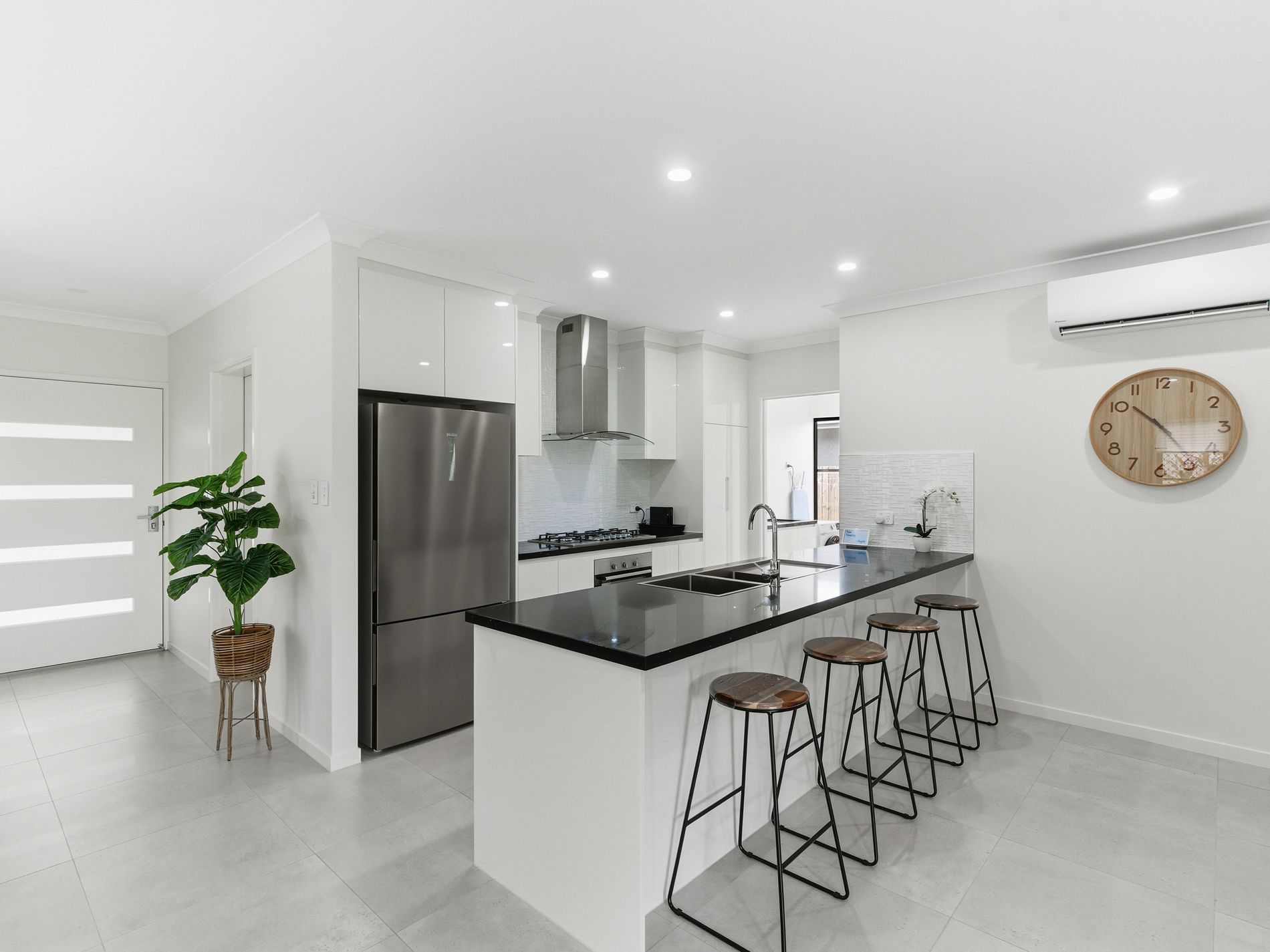 5 Lochern Elbow, Mount Peter