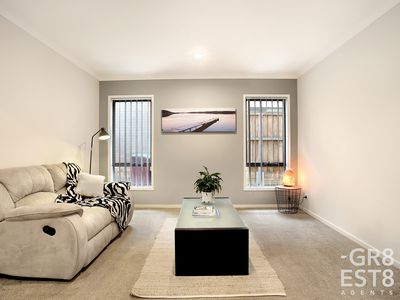 3 Quist Parade, Cranbourne West