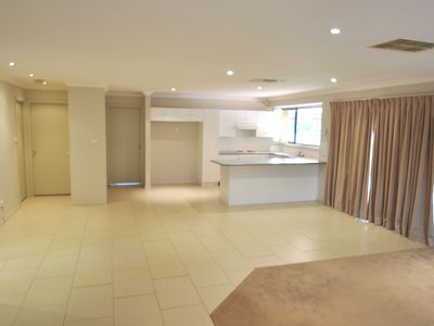 15 Websdale Drive, Dubbo