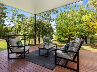4 Hotham Avenue, Mount Macedon