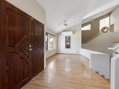 91 Mustang Road, Champion Lakes