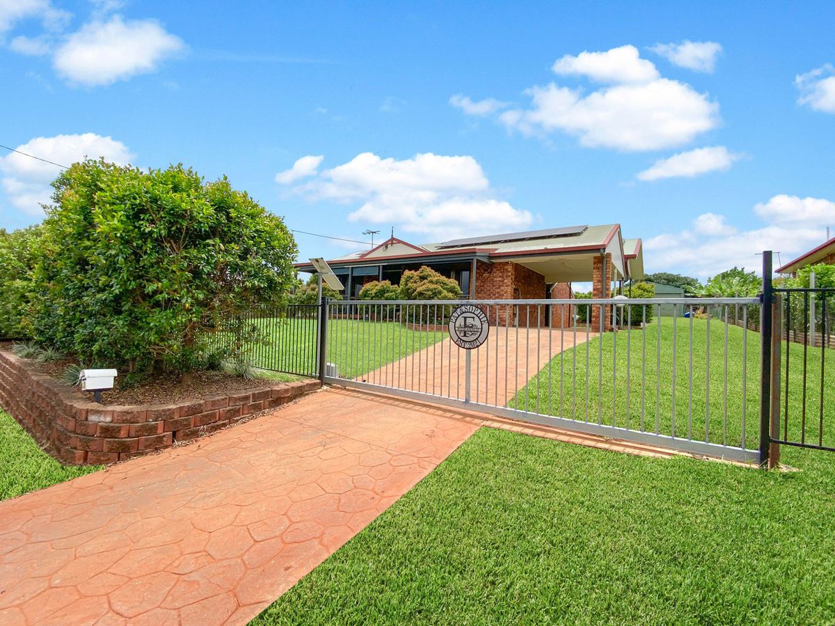 43 Tower Avenue, Atherton