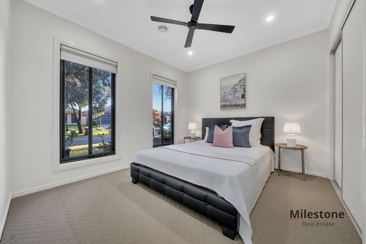 68 Sabel Drive, Cranbourne North