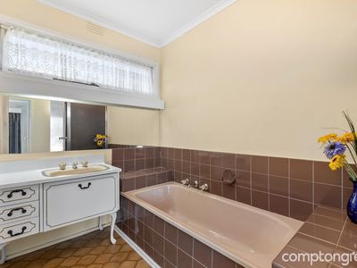 4 Patterson Avenue, Hoppers Crossing