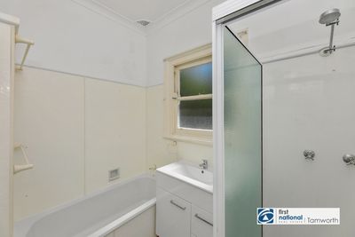 6  Varley Avenue, Tamworth