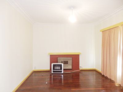 5 Beagle Place, Belmont