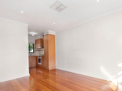 1 / 42 Middle Road, Maribyrnong