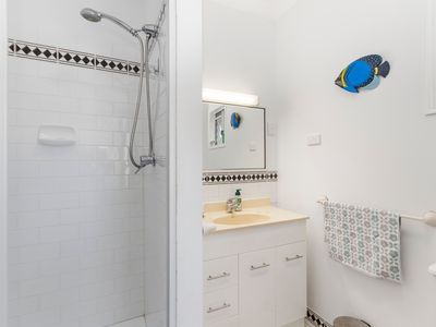 37 Jonquil Crescent, Annandale