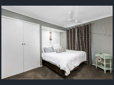 8 SOUTHERDEN STREET, Torquay