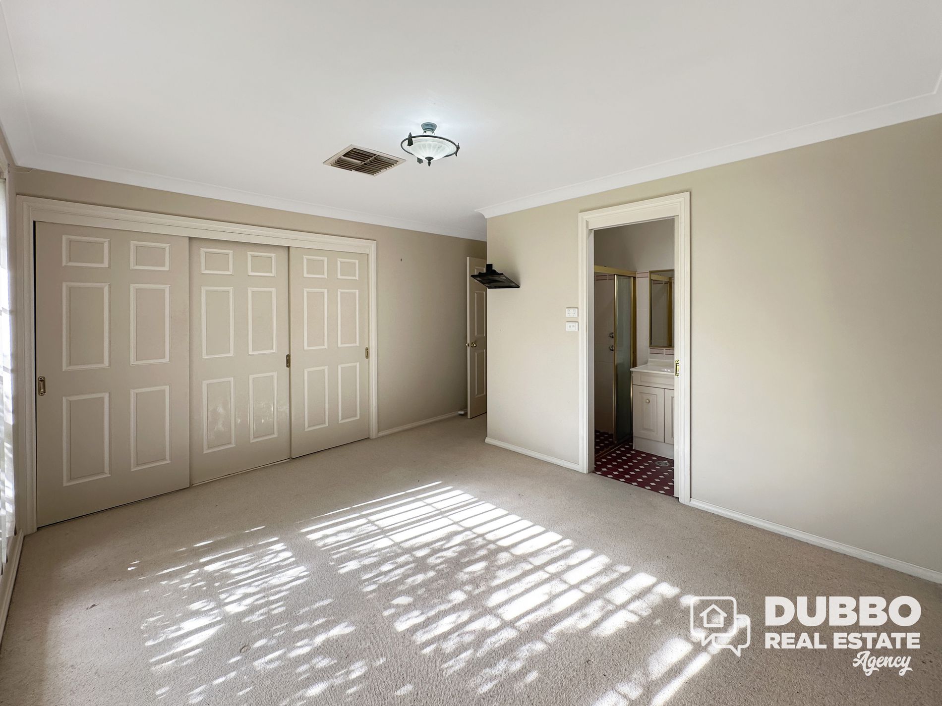 16 Kingfisher Street, Dubbo