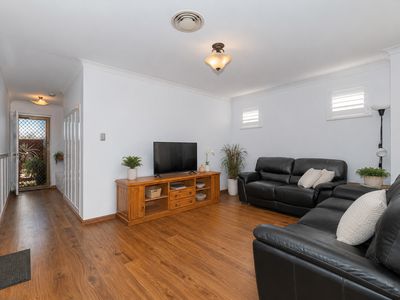 9 / 93 Owtram Road, Armadale