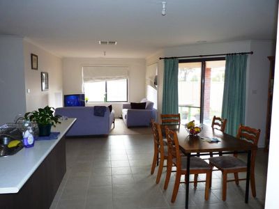 13 Matthews Court, Horsham