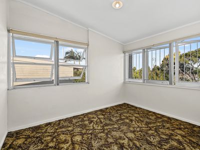 104 Basnett Street, Chermside West