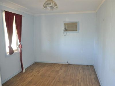 17 Renfree St, Forbes