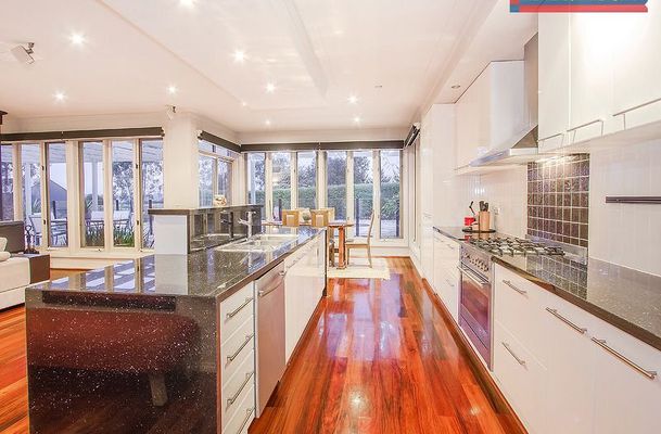 100 Deep Creek Road, Oaklands Junction
