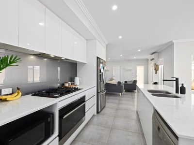 12 Bate Close, Piara Waters