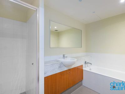 2201 / 79-81 Berry Street, North Sydney