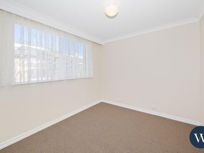 2 / 1 Annie St, Woody Point