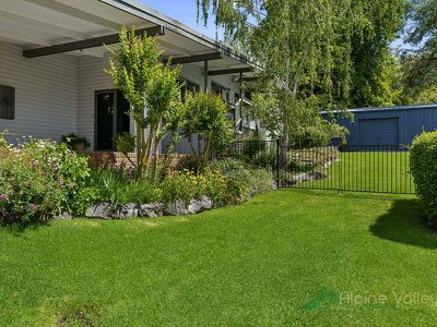 13 Kiewa Valley Highway, Tawonga South