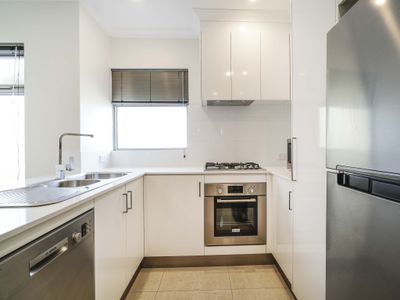 9 / 104 Roberts Road, Rivervale