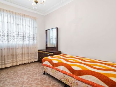 33 St Helena Parade, Eastlakes