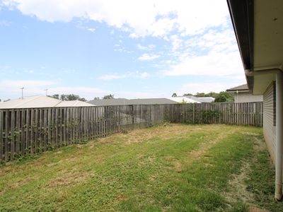 33 Hughes Road East, Dakabin